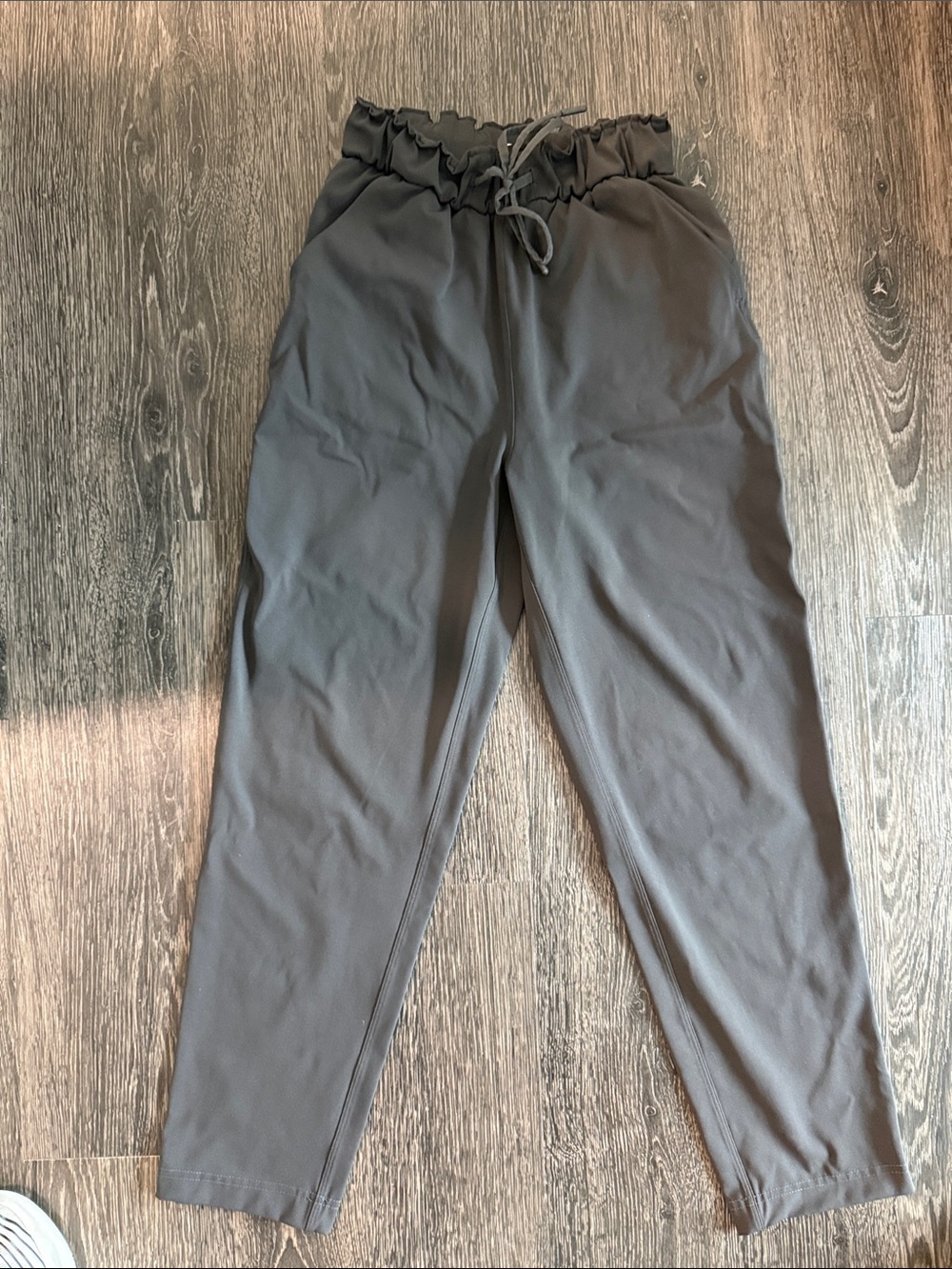 Lululemon Stretch High-Rise 7/8 Pant Gray Business Casual Size 2